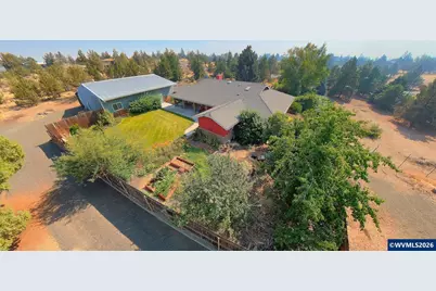 200 SE Crestview Ln, Madras, OR 97741 - Photo 45