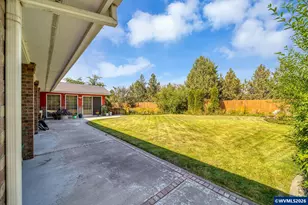 200 SE Crestview Ln, Madras, OR 97741 - Photo 33