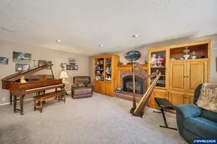 200 SE Crestview Ln, Madras, OR 97741 - Photo 7