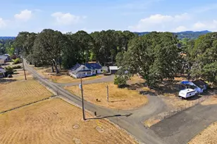 267 NW Woods Ln, Dallas, OR 97338 - Photo 39