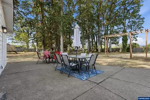 267 NW Woods Ln, Dallas, OR 97338 - Photo 25