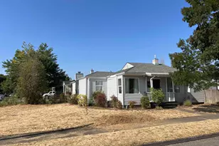 745 16th Av SW, Albany, OR 97321 - Photo 1