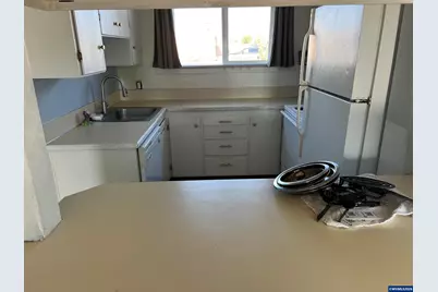 745 16th Av SW, Albany, OR 97321 - Photo 9