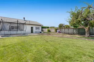 1110 W Oak St, Lebanon, OR 97355 - Photo 39