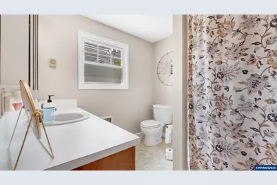 1110 W Oak St, Lebanon, OR 97355 - Photo 35