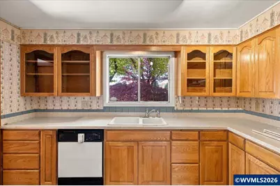 1645 NW 11th St, Corvallis, OR 97330 - Photo 11