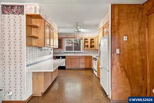 1645 NW 11th St, Corvallis, OR 97330 - Photo 9