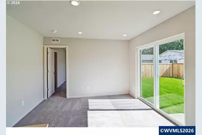 699 Minnesota St, Lebanon, OR 97355 - Photo 9