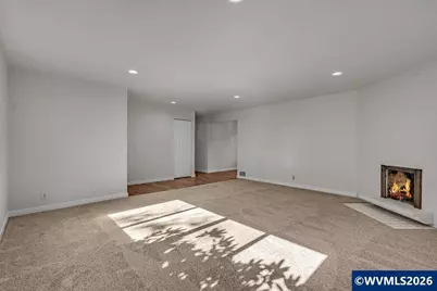 4888 38th Pl NE, Salem, OR 97305 - Photo 9
