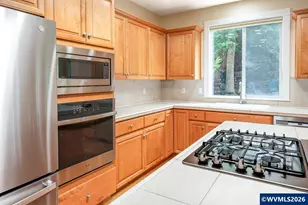 6216 SW Chestnut Dr, Corvallis, OR 97333 - Photo 11