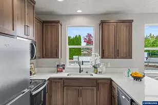 1124 Barbara Ave NE, Keizer, OR 97303 - Photo 5