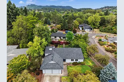 2872 NW Monterey Pl, Corvallis, OR 97330 - Photo 1
