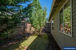 1046 Twinwood Ct NW, Salem, OR 97304 - Photo 31