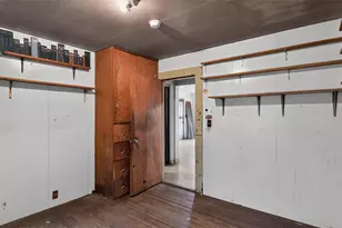 42 E St, Lebanon, OR 97219 - Photo 3