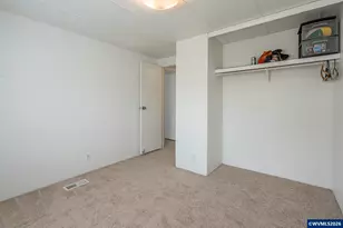 631 E Ellendale Ave, Dallas, OR 97338 - Photo 15