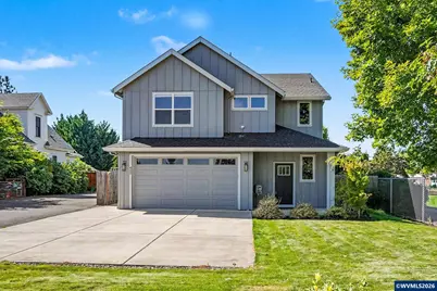 433 Grant St, Silverton, OR 97381 - Photo 1