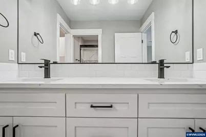 433 Grant St, Silverton, OR 97381 - Photo 29