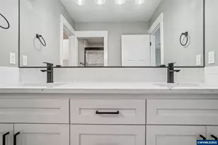 433 Grant St, Silverton, OR 97381 - Photo 29