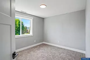 433 Grant St, Silverton, OR 97381 - Photo 33