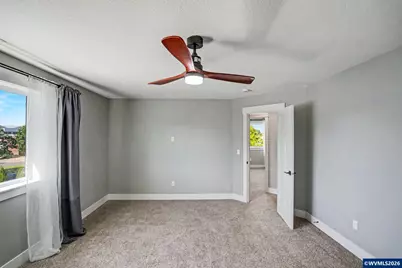 433 Grant St, Silverton, OR 97381 - Photo 23