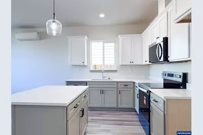 1521 11th St, Dallas, OR 97338 - Photo 5