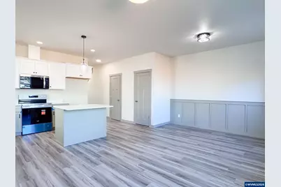 1521 11th St, Dallas, OR 97338 - Photo 9