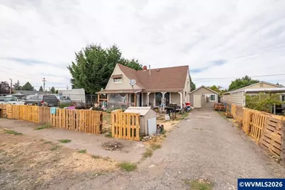 299 Gilbert St, Lebanon, OR 97355 - Photo 1