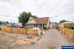 299 Gilbert St, Lebanon, OR 97355 - Photo 1