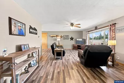 7762 45th Pl NE, Salem, OR 97305 - Photo 7