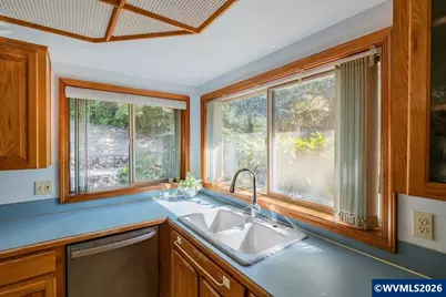 2890 NW Angelica Dr, Corvallis, OR 97330 - Photo 15
