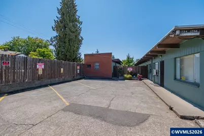 1742 Center St NE, Salem, OR 97301 - Photo 13