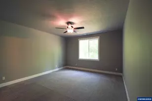253/255 NW Douglas St, Dallas, OR 97338 - Photo 11