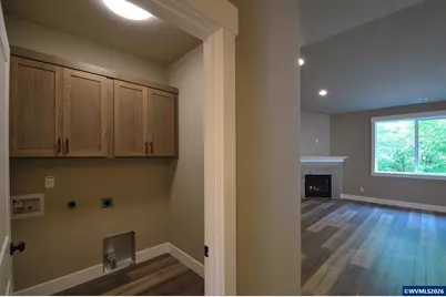 253/255 NW Douglas St, Dallas, OR 97338 - Photo 19