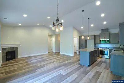 257 NW Douglas (-259) St, Dallas, OR 97338 - Photo 5