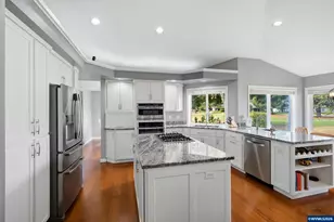 6137 Hogan Dr N, Keizer, OR 97303 - Photo 13