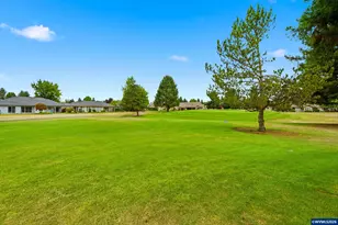 6137 Hogan Dr N, Keizer, OR 97303 - Photo 37