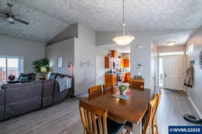 4331 Mackinaw Av SE, Albany, OR 97322 - Photo 3