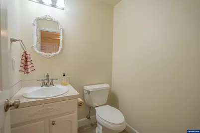 208 Faith St, Jefferson, OR 97352 - Photo 29