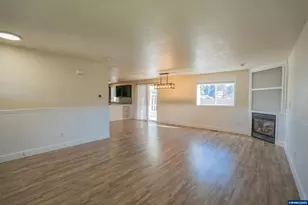 208 Faith St, Jefferson, OR 97352 - Photo 11