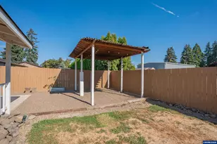 208 Faith St, Jefferson, OR 97352 - Photo 31