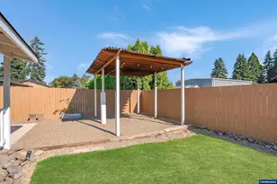 208 Faith St, Jefferson, OR 97352 - Photo 31