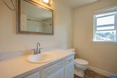 208 Faith St, Jefferson, OR 97352 - Photo 15