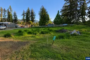 144 Fir St, Gates, OR 97346 - Photo 1