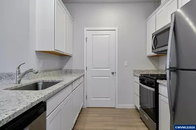 1392 Owl Av, Woodburn, OR 97071 - Photo 7