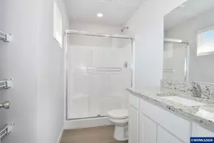 1111 Parkside Ave, Woodburn, OR 97071 - Photo 11