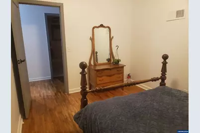 766 S 2nd St, Lebanon, OR 97355 - Photo 23
