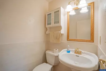 680 E Sherman St, Lebanon, OR 97355 - Photo 27