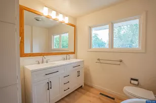 680 E Sherman St, Lebanon, OR 97355 - Photo 19