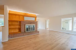 680 E Sherman St, Lebanon, OR 97355 - Photo 11