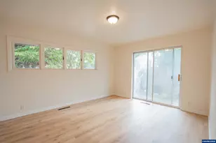 680 E Sherman St, Lebanon, OR 97355 - Photo 5